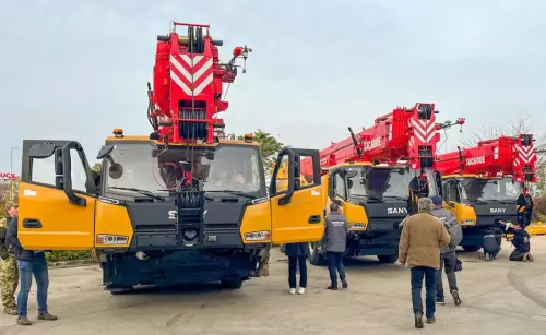 SANY lieferte drei 60-Tonnen-All-Terrain-Kräne SAC600E an die ungarischen Streitkräfte.